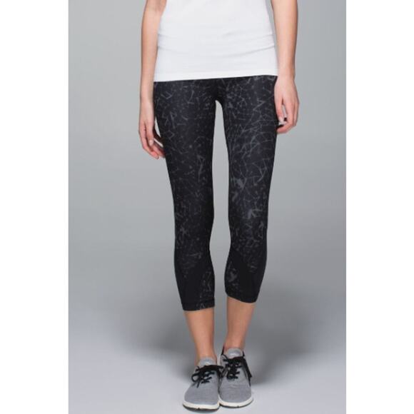 Lululemon Run: Inspire Crop II Full-On Luxtreme Star Crushed Coal Black Size 4 - Picture 3 of 12